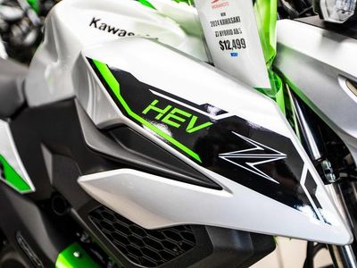 2024 Kawasaki Ninja 7 Hybrid ABS - Photo 5