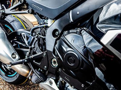 2025 Suzuki GSX-R1000 - Photo 10