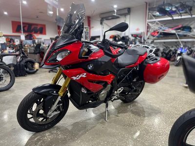 2016 BMW S 1000 XR Light White / Granite Grey Metallic / Racing Red - Photo 1