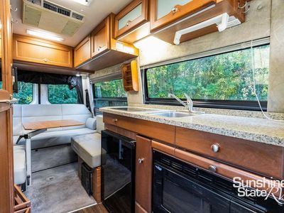 2014 Roadtrek SS - Photo 9