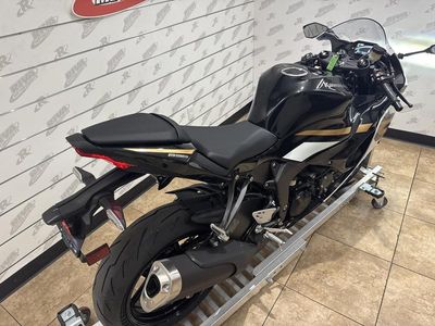 2026 Kawasaki Ninja ZX-6R ABS - Photo 11