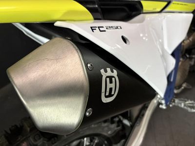2023 Husqvarna FC 250 - Photo 6