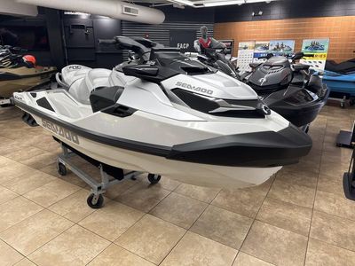 2025 Sea-Doo GTX Limited 325 White Pearl Premium - Photo 2