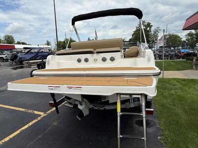 2025 Bayliner D20i - Photo 2