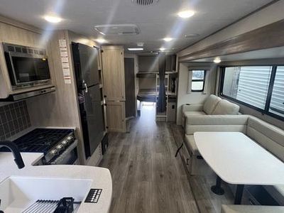 2026 Coachmen Catalina LEGACY - Photo 4