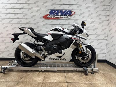 2025 Honda CBR1000RR - Photo 7