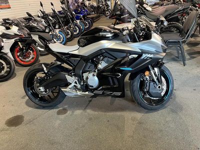 2025 CFMOTO 675SS - Photo 5