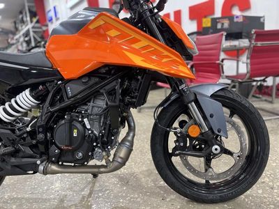 2024 KTM 250 Duke - Photo 8