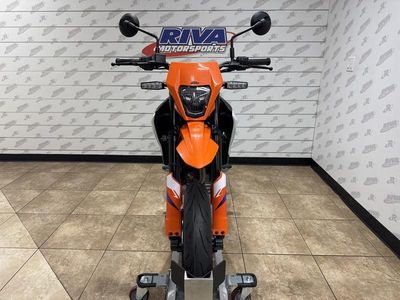2025 KTM 390 SMC R - Photo 4