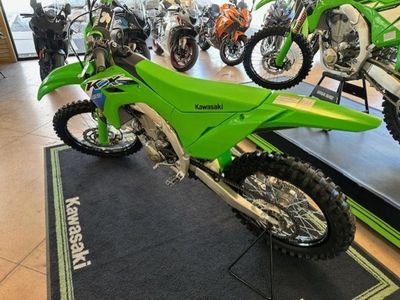 2026 Kawasaki KX450 - Photo 4