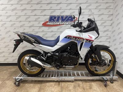2025 Honda Transalp - Photo 9