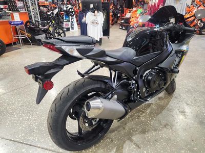 2024 Suzuki GSX-R600 - Photo 7
