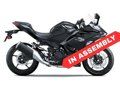 2026 Kawasaki Ninja 500 Metallic Flat Spark Black - Photo 1