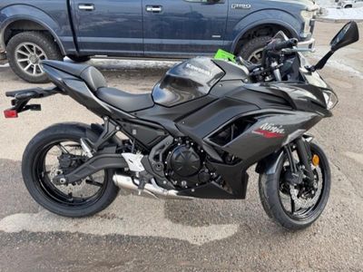 2026 Kawasaki Ninja 650 - Photo 8