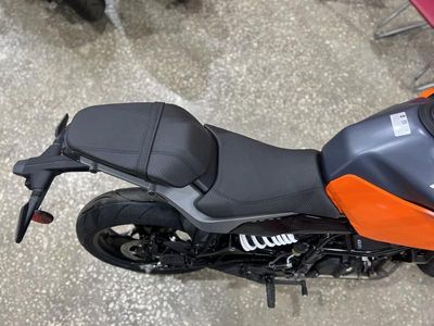 2024 KTM 250 Duke - Photo 13