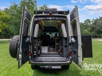 2025 Storyteller Overland - Photo 20