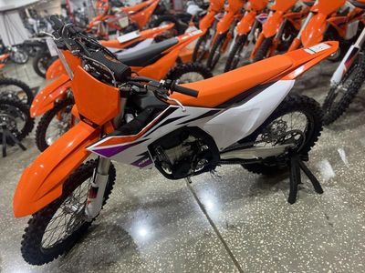 2024 KTM 450 SX-F - Photo 2