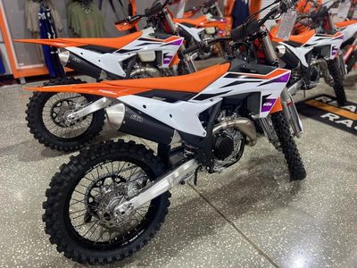 2024 KTM 450 SX-F - Photo 4