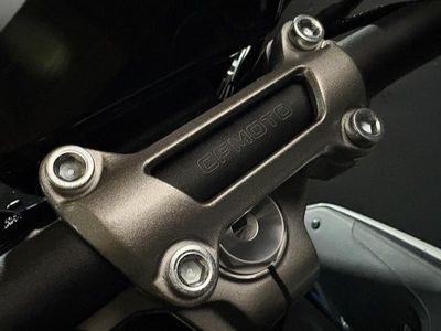 2026 CFMOTO 450NK - Photo 7