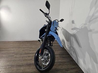 2025 Suzuki DR-Z4SM - Photo 3