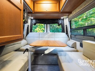 2014 Roadtrek SS - Photo 18
