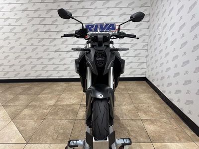 2025 Suzuki GSX-8S - Photo 3