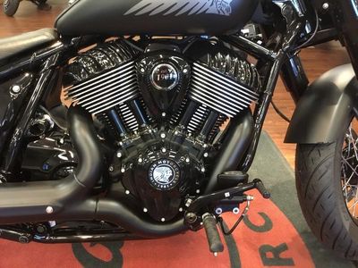 2025 Indian Motorcycle Chief Bobber Dark Horse Black Smoke - Photo 4