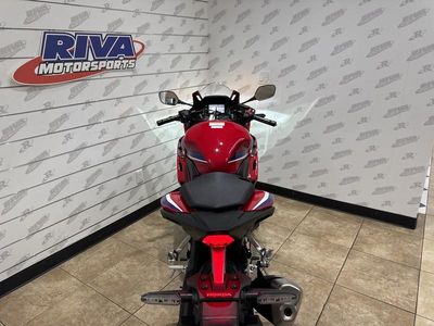 2025 Honda CBR500R - Photo 7