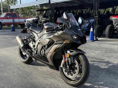 2023 Kawasaki Ninja ZX-10R - Photo 2