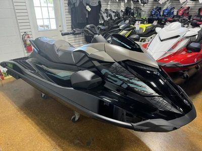 2025 Yamaha GP SVHO - Photo 2