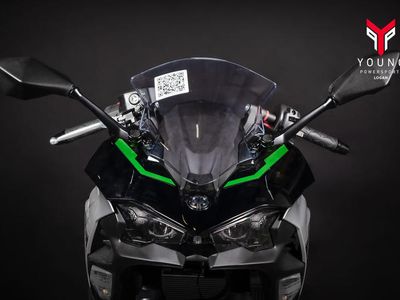 2024 Kawasaki Ninja 7 Hybrid ABS - Photo 3