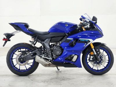 2025 Yamaha YZF-R7 - Photo 8