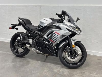2026 Kawasaki Ninja 650 - Photo 1
