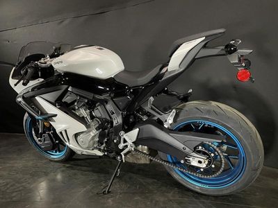 2026 CFMOTO 675SS - Photo 4
