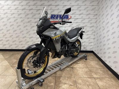 2025 Honda Transalp - Photo 2