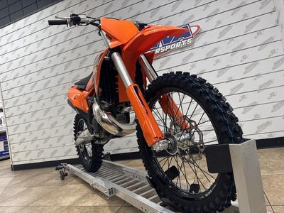 2026 KTM 250 SX - Photo 9