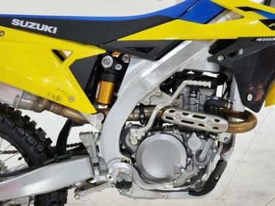 2025 Suzuki GSX-R1000 - Photo 13