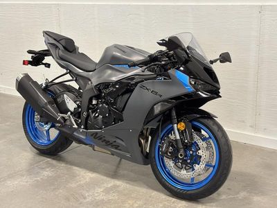 2026 Kawasaki Ninja ZX-6R - Photo 1