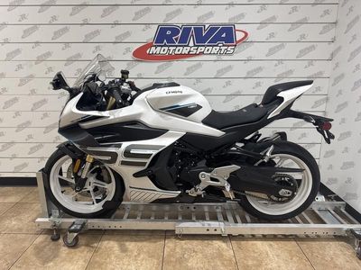 2026 CFMOTO 450SS - Photo 8