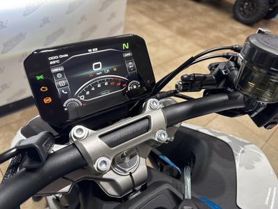 2025 CFMOTO 450NK - Photo 12
