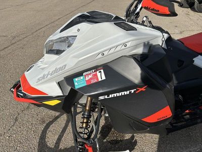 2021 Ski-Doo Summit X with Expert Package 850 E-TEC Turbo 175 PowderMax L. 3.0 H_ALT - Photo 9