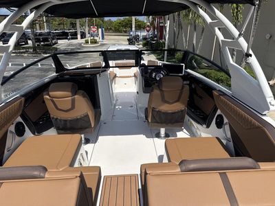 2025 Yamaha Boats 222SD - Photo 10