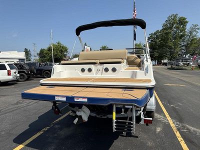 2025 Bayliner D20i - Photo 2