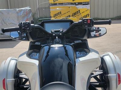 2026 Can-Am Defender MAX XT CAB HD11 With 10.25 in.display - Photo 13