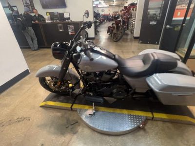 2025 Harley-Davidson FLHRXS - Road King Special - Photo 8