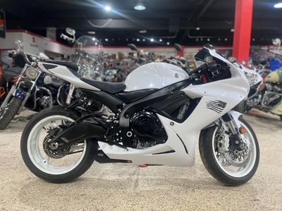 2020 Suzuki GSX-R600 - Photo 3