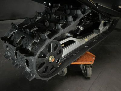 2026 Ski-Doo MXZ 200 - Photo 5