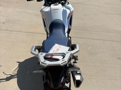 2025 Honda Transalp - Photo 7