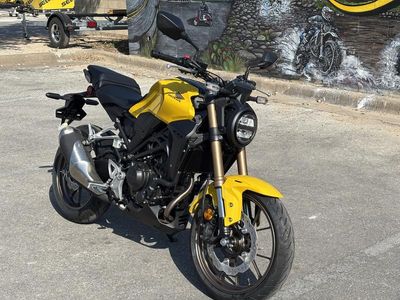 2025 Honda CB300R - Photo 1