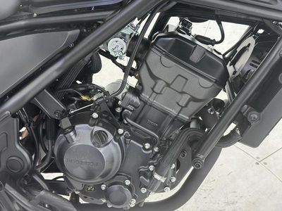2025 Honda Rebel 300 - Photo 13